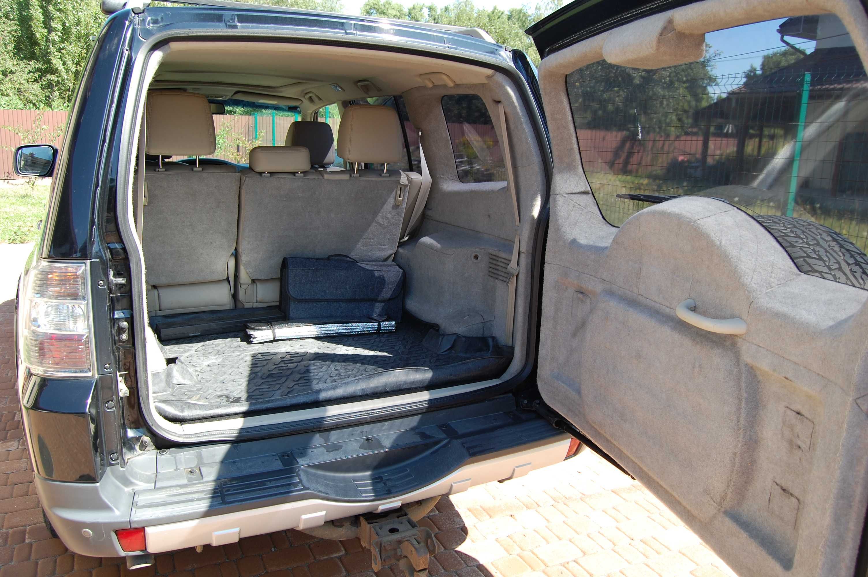 Продаю  Mitsubishi Pajero Wagon IV 2008 року випуску.
