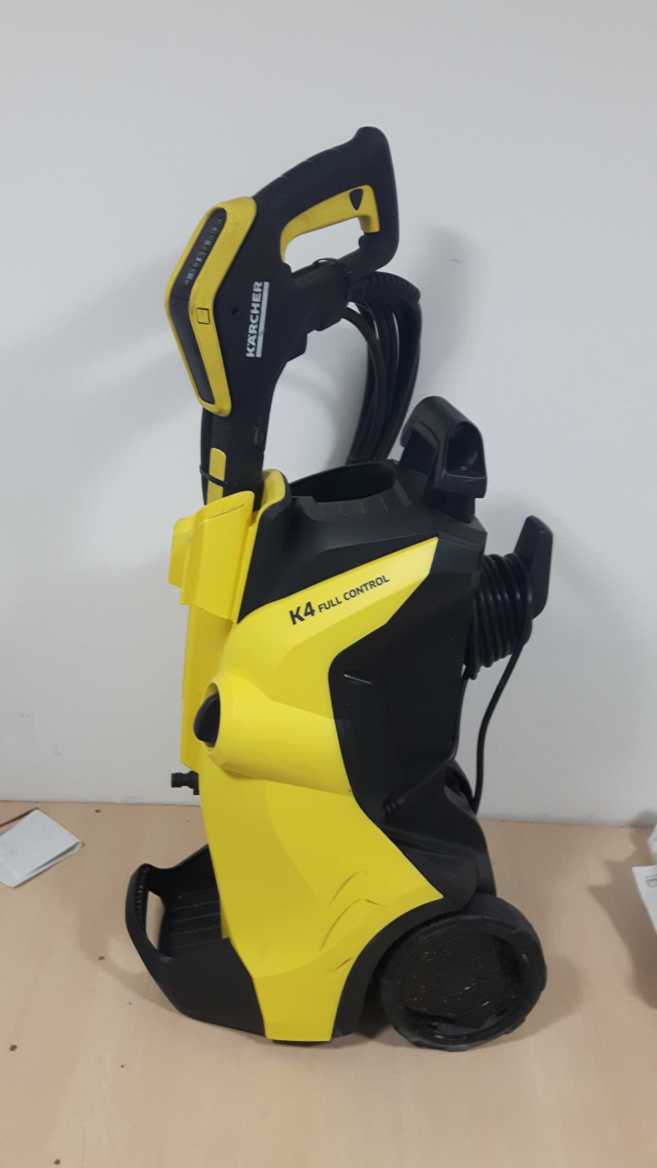 Мощная мойка высокого давления KARCHER K4 Full Control