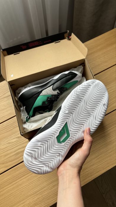 Кросівки чоловічі Adidas Dame оригінал нові в коробці
