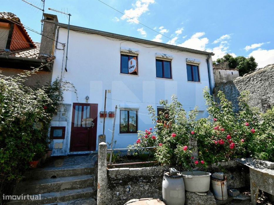 Prédio T4 para investidores em Cantar Galo, covilhã!