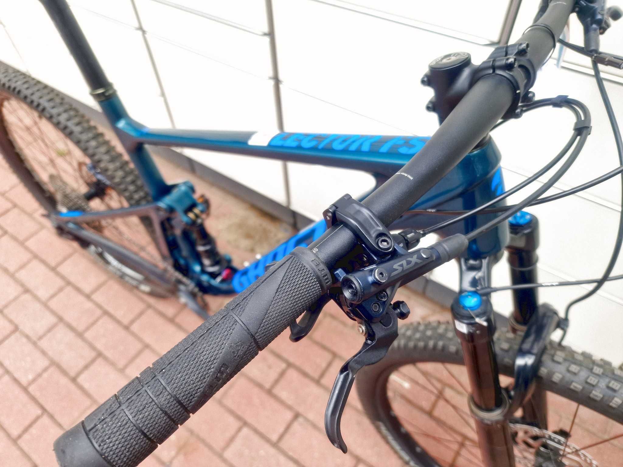 FV23% Rower MTB GHOST Lector FS Essential full carbon / XT 1x12 / FOX