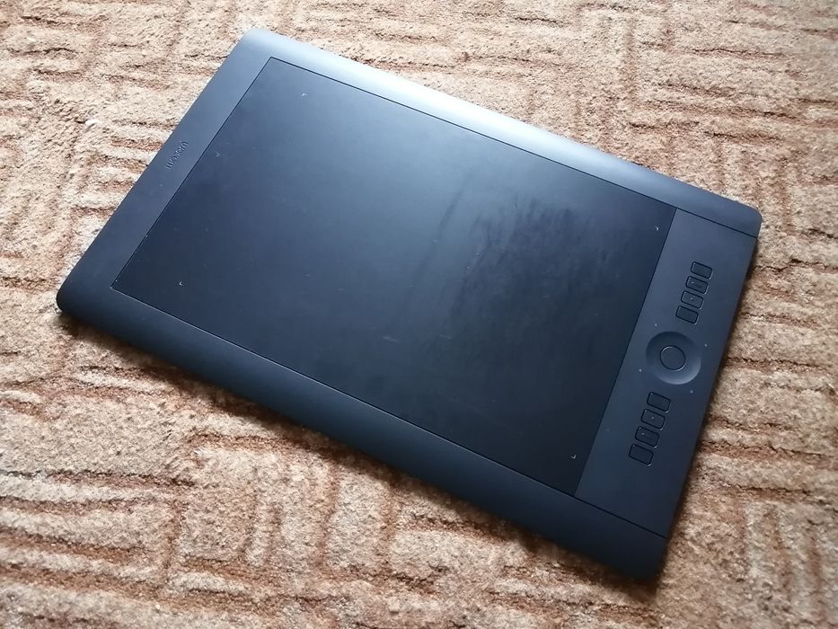 Графічний планшет Wacom Intuos 5 touch L