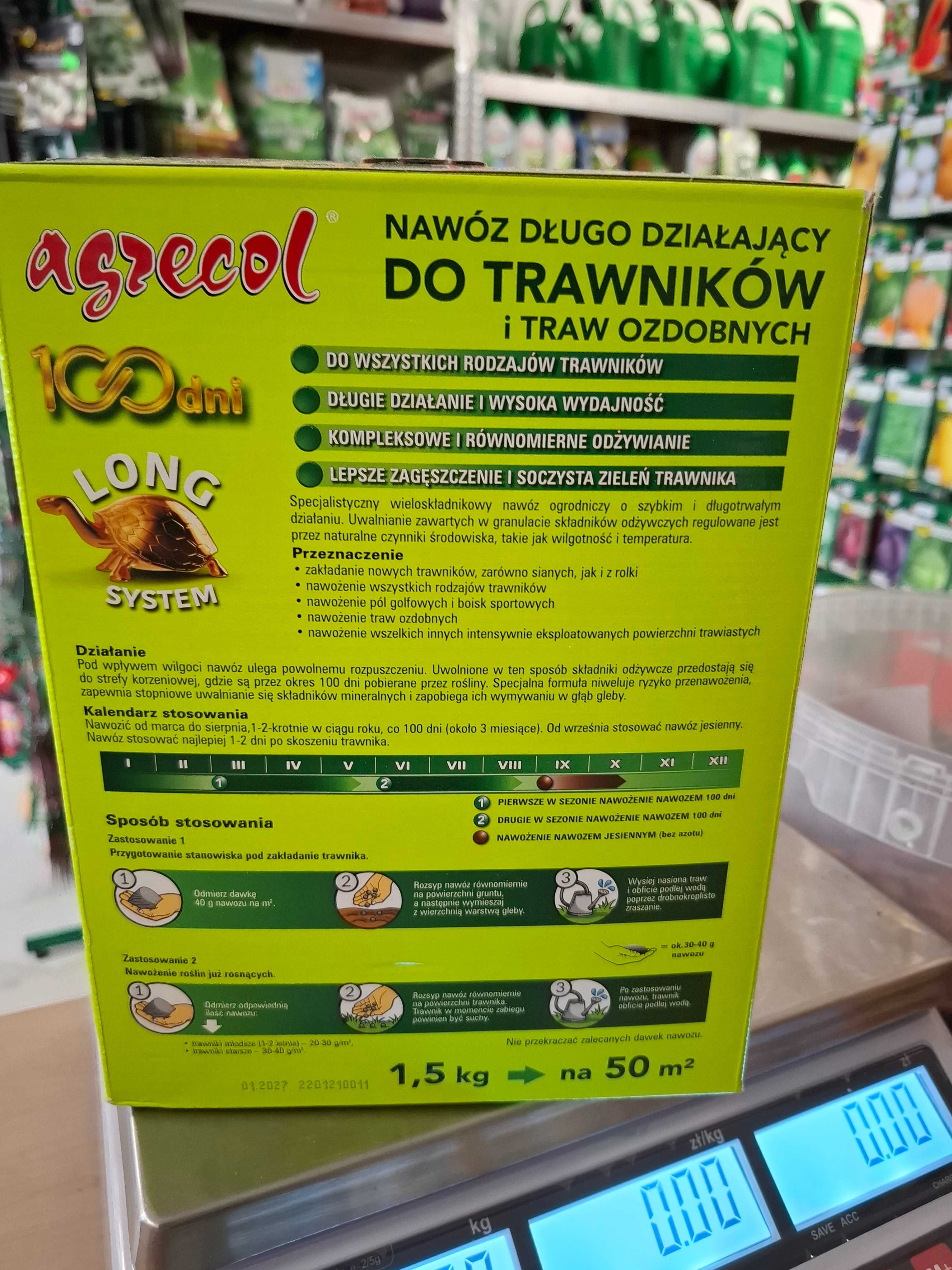 Nawóz Do trawników i traw ozdobnych Mineralny 100 Dni 1,5 kg Agrecol
