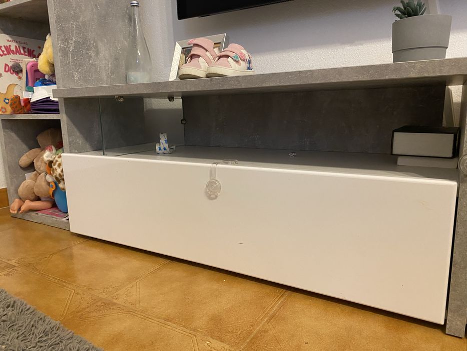 Movel de sala praticamente novo