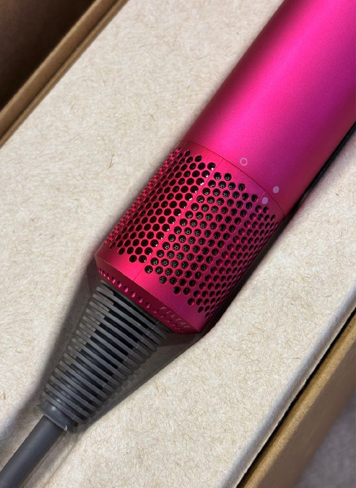 New запакований Фен Dyson HD08 Supersonic Fuchsia