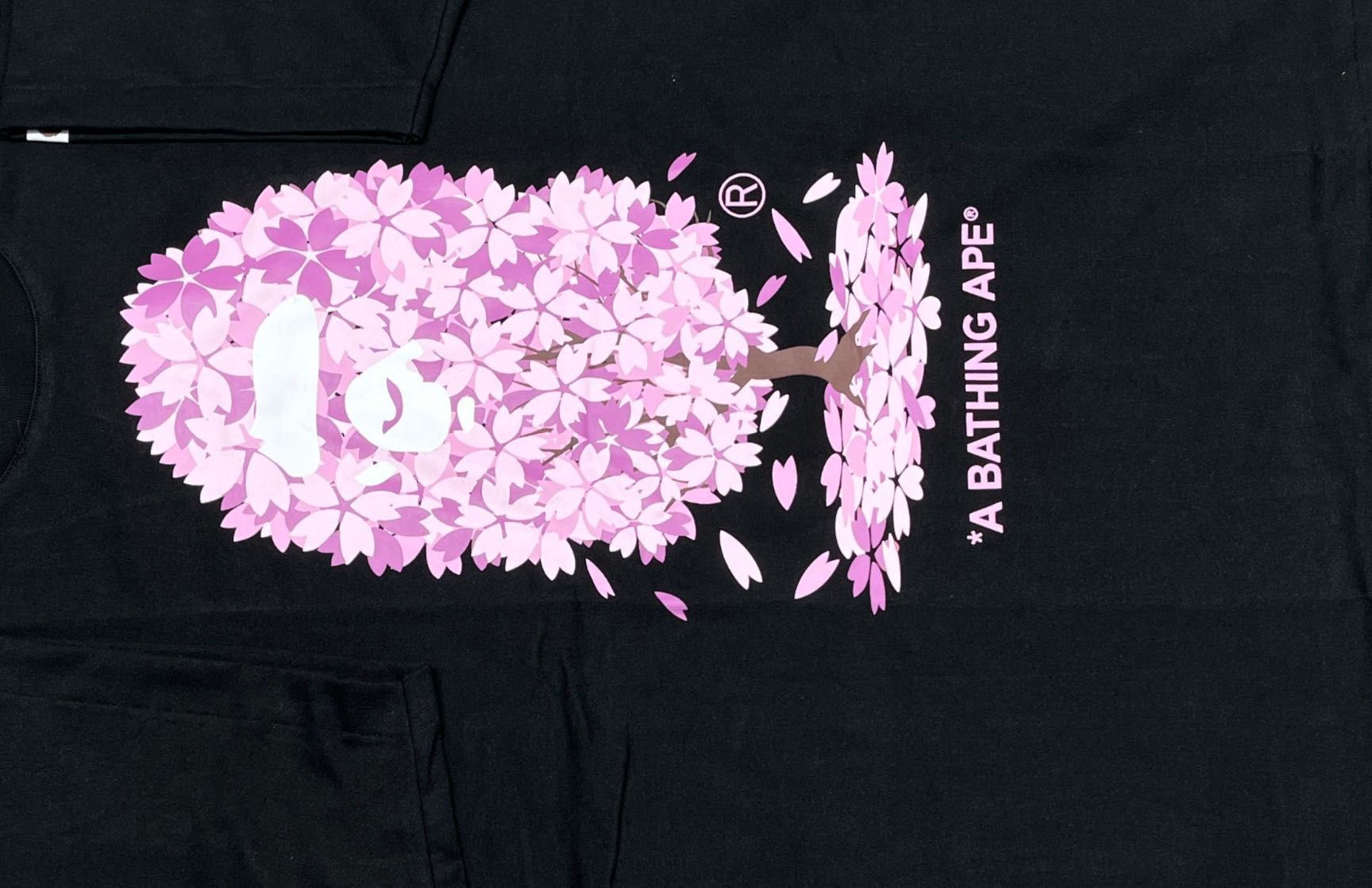 T-shirt Bape Sakura tee