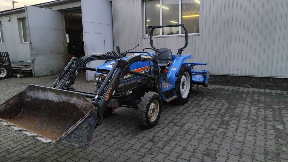 Japoński traktorek ISEKI GEAS 233 TUR z glebogryzarką 4x4 23 KM
