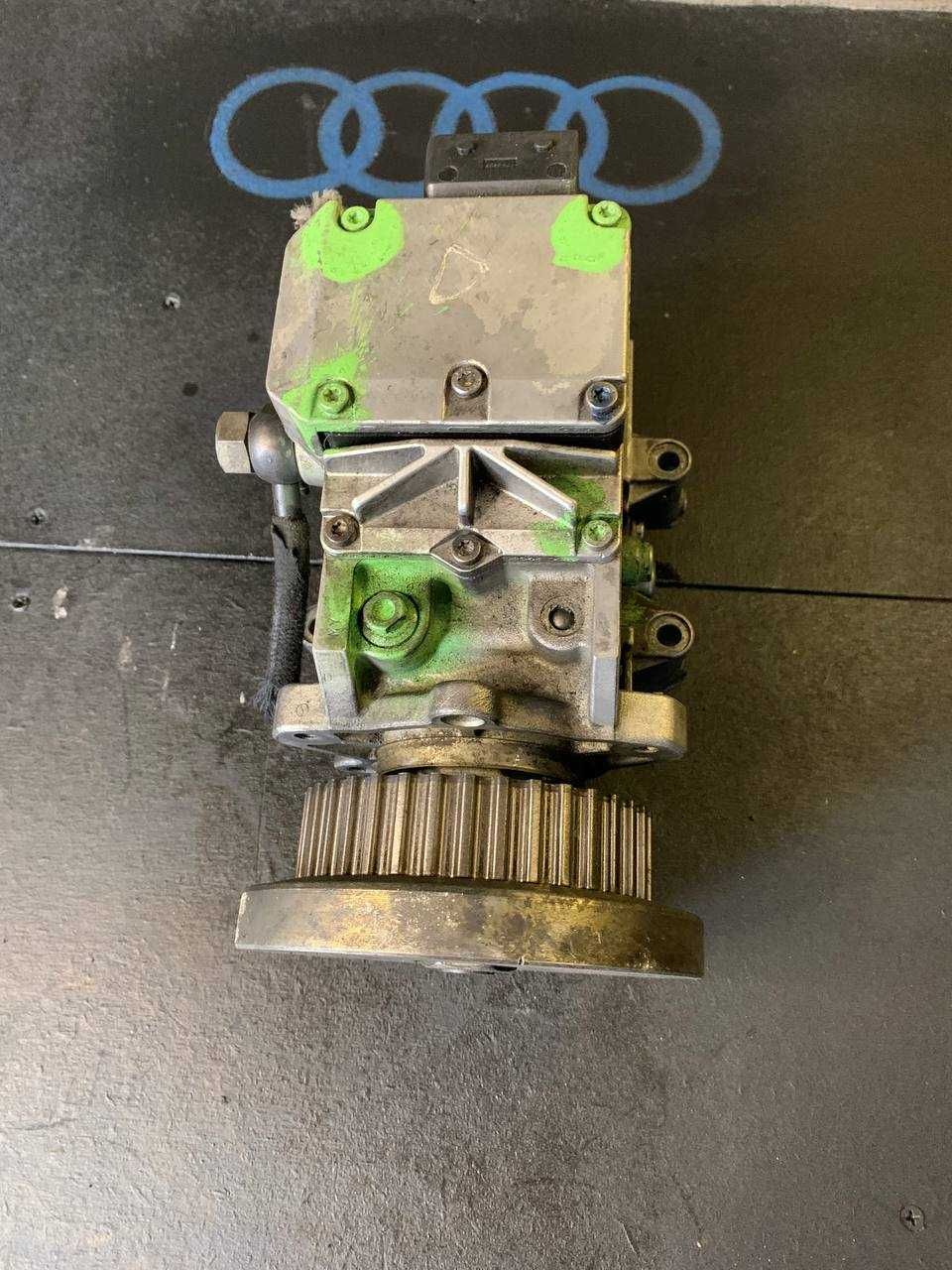 Паливний насос високого тиску ТНВД 059130106D Audi vw skoda