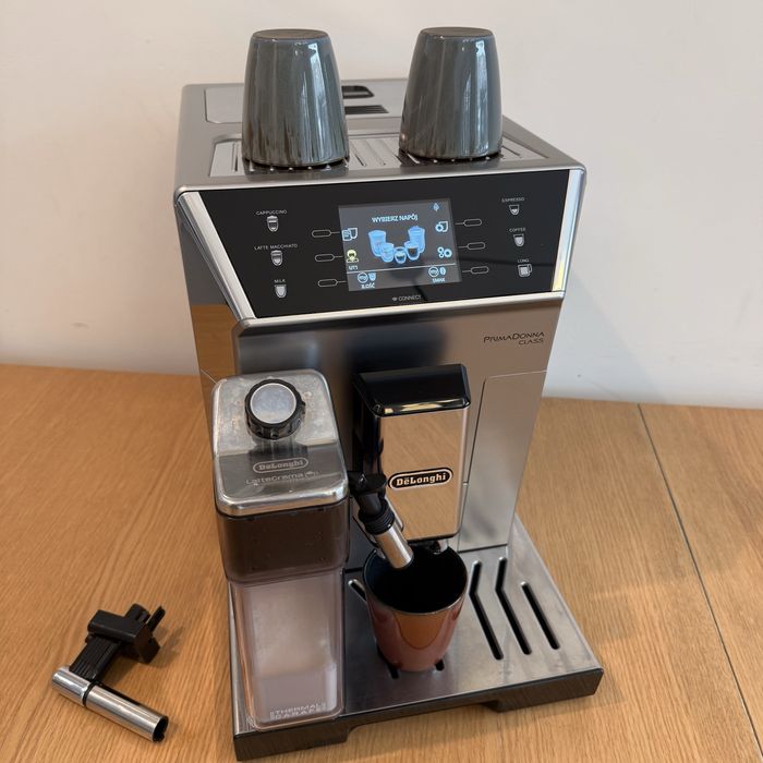 DeLonghi PrimaDonna Class,  ekspres automatyczny - stan bardzo dobry