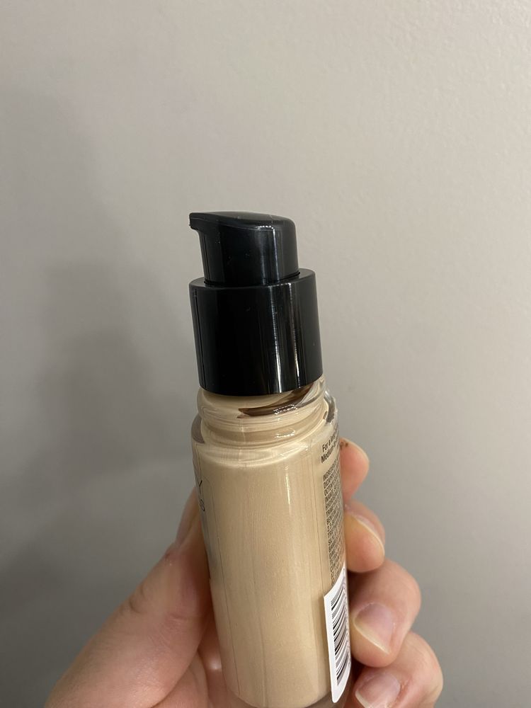 Max factor facefinity all day flawless 3w1 WARM IVORY