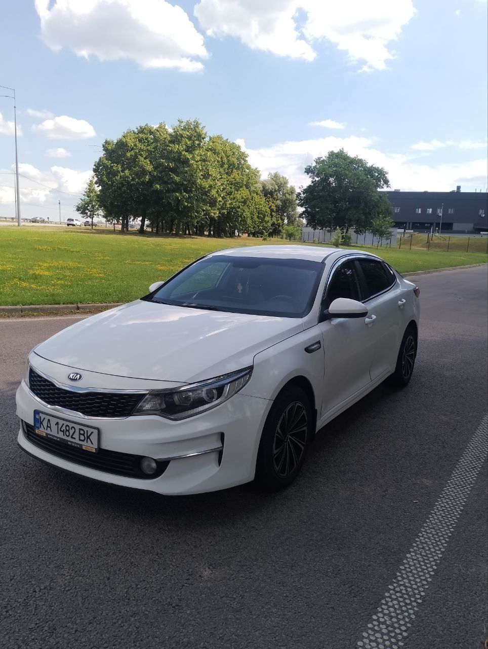 Продам Kia K5 2015 рік 2.0 газ