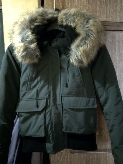 Продам куртки осеннюю и зимние