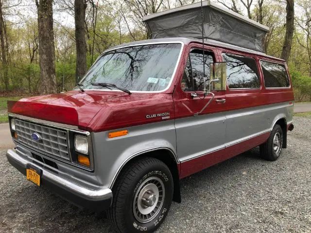 Ford Econoline Club Wagon Camper