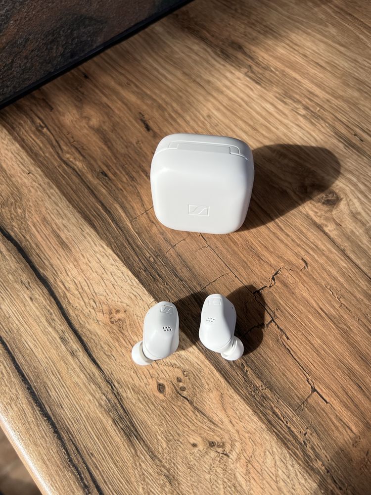 Навушники Sennheiser Accentum True Wireless