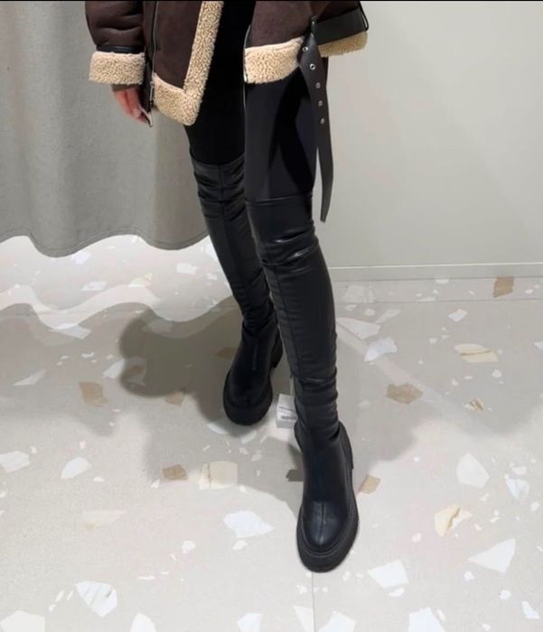 Czarne kozaki Stradivarius