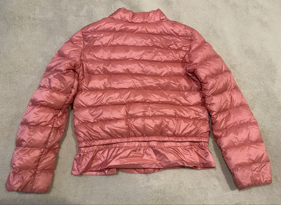 Moncler курточка на девочку 6 лет.