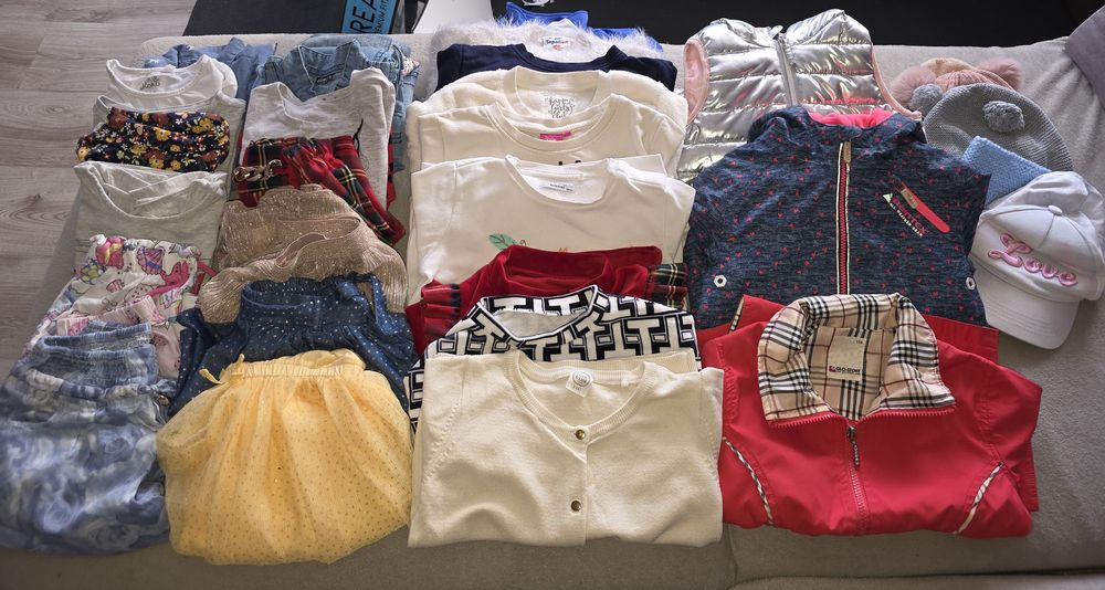 Paka ubrań dla dziewczynki 110cm