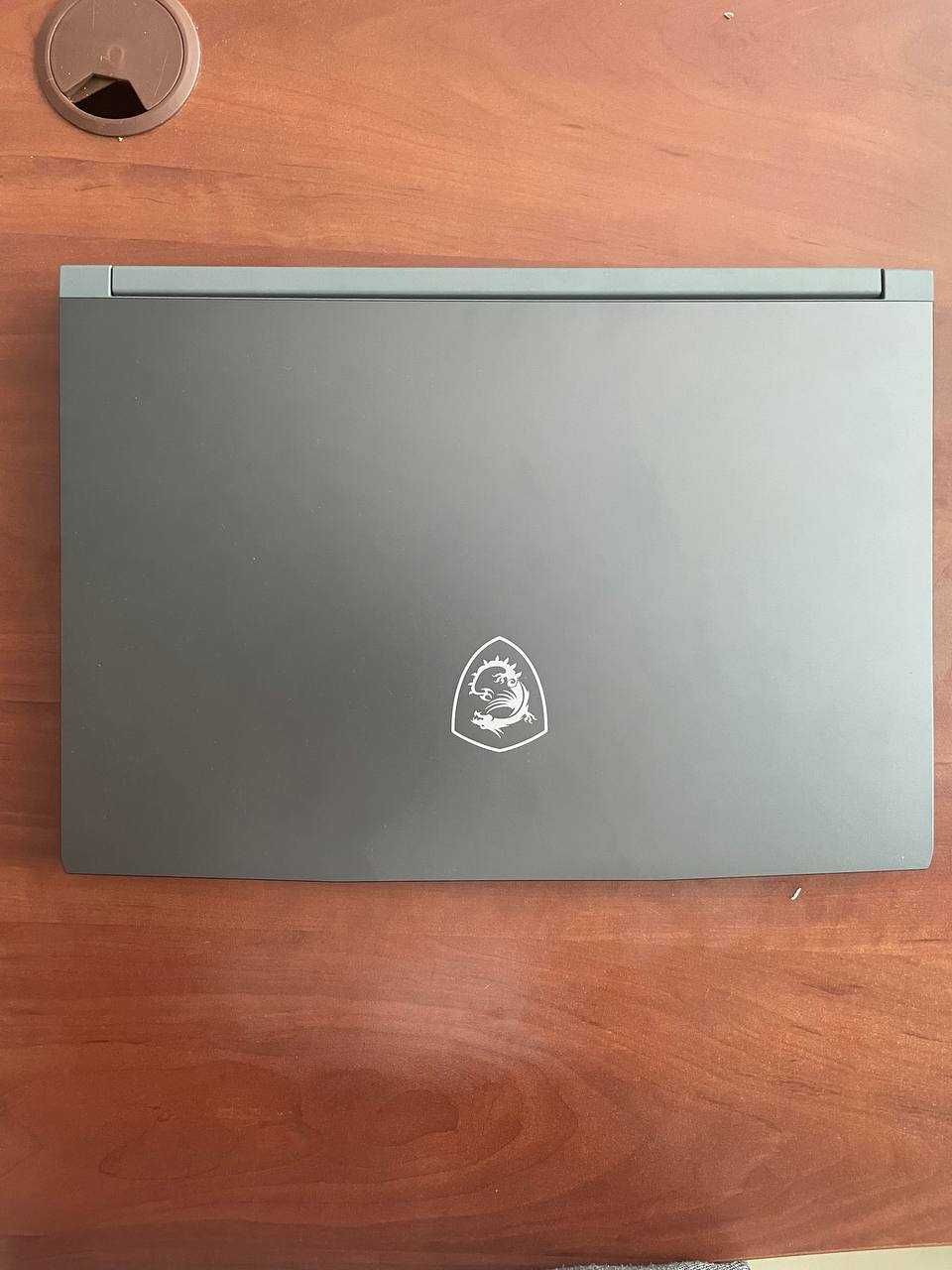 laptop Msi thin 15