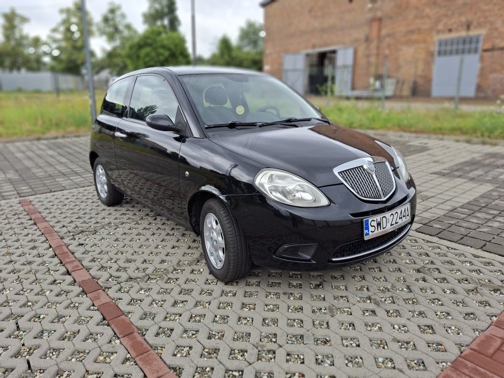 Lancia Ypsilon 1.4 klima bardzo ładna Zdrowa