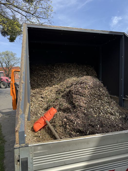 Usługi Rębakiem/Mielenie Gałęzi/Zrębkowanie/Rozdrabnianie - Stegna