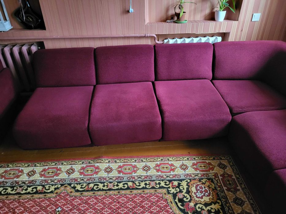 Кутовий диват і 2 крісла