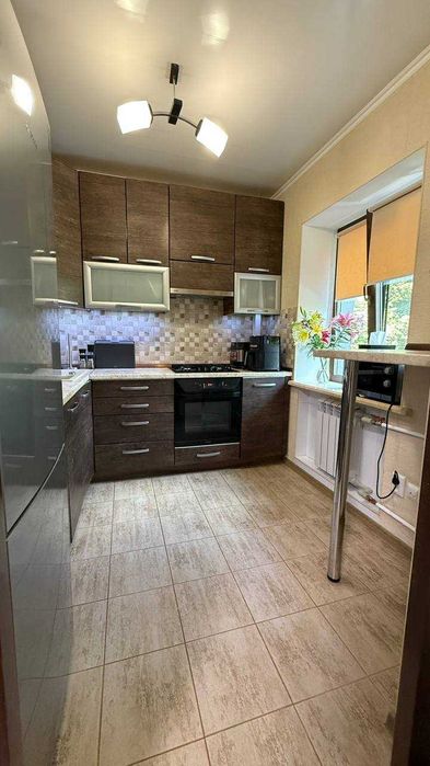 Продаж 3-кімнатної квартири