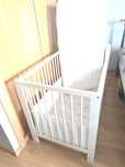 Berço branco ikea