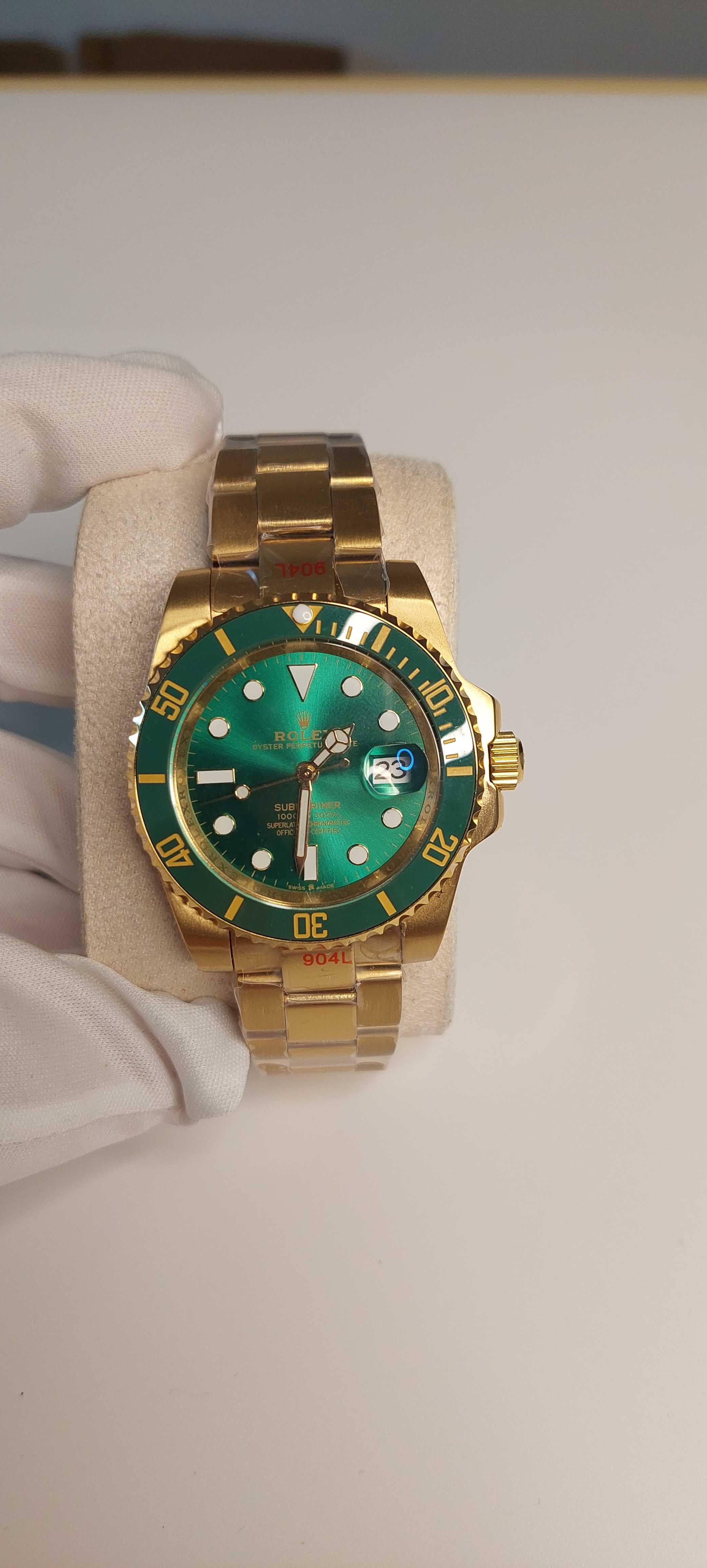 Zegarek Rolex Submariner Date green