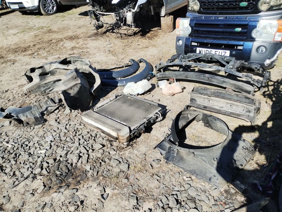 Бампер телевізор LR3 Discovery розборка шрот запчастини. Range L319