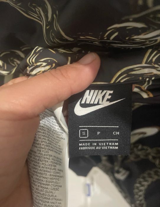 Quispo penas Nike duas faces