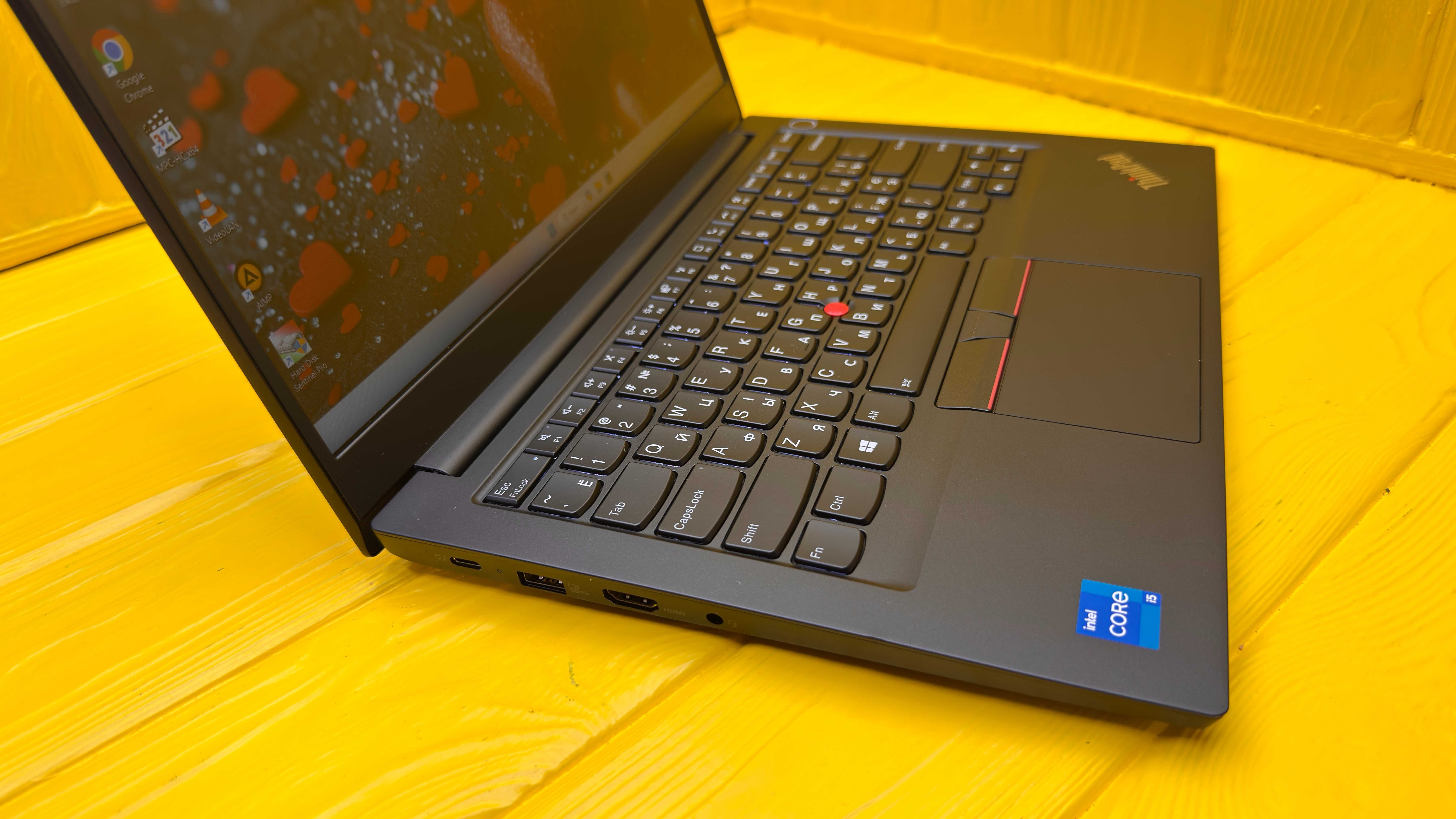 Ноутбук Для Рабты и Учебы Lenovo Thinkpad E14 Gen 2 /Intel Iris XE