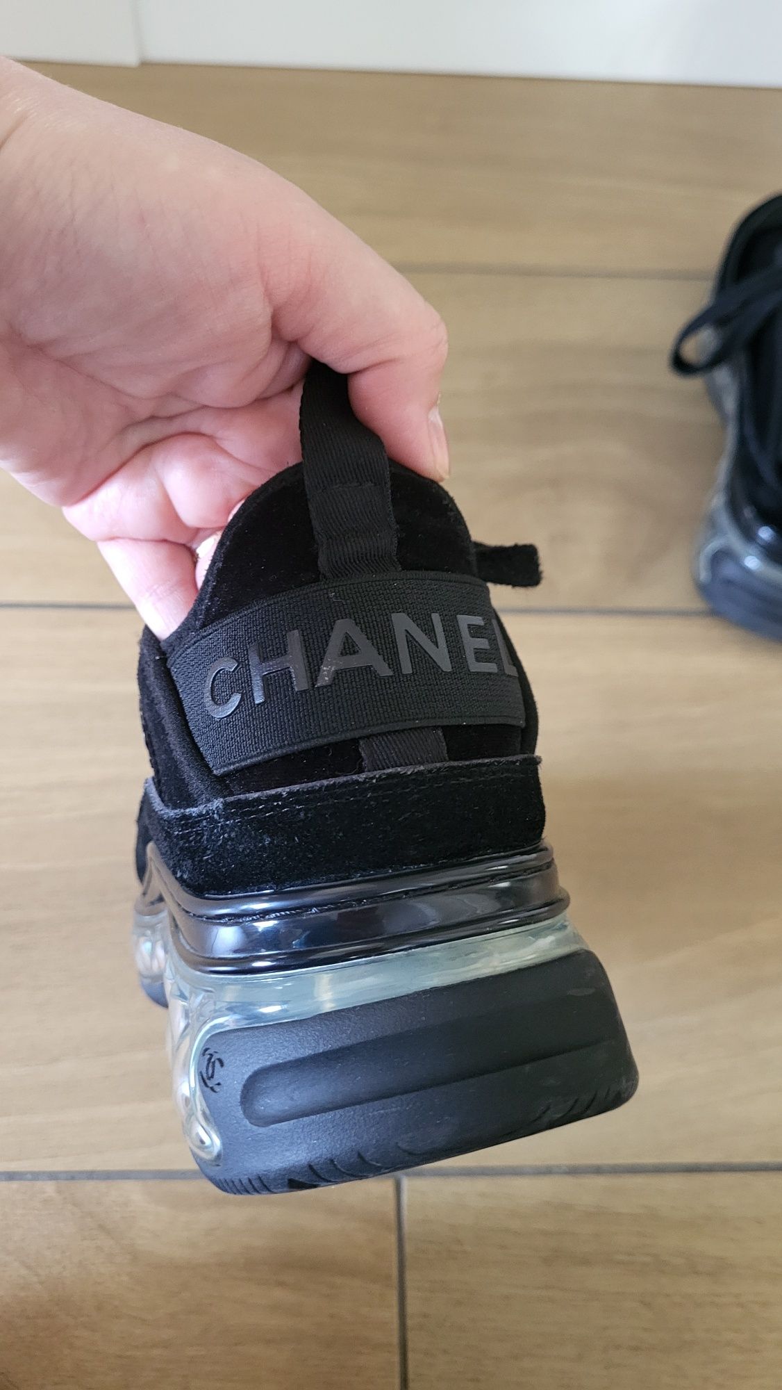 Женские кроссовки Chanel 1850