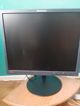 Sprzedam monitor LCD do  komputera