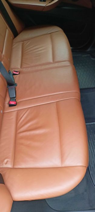 Profesjonalne pranie wnętrz samochodów, polerowanie lamp, polerowanie.