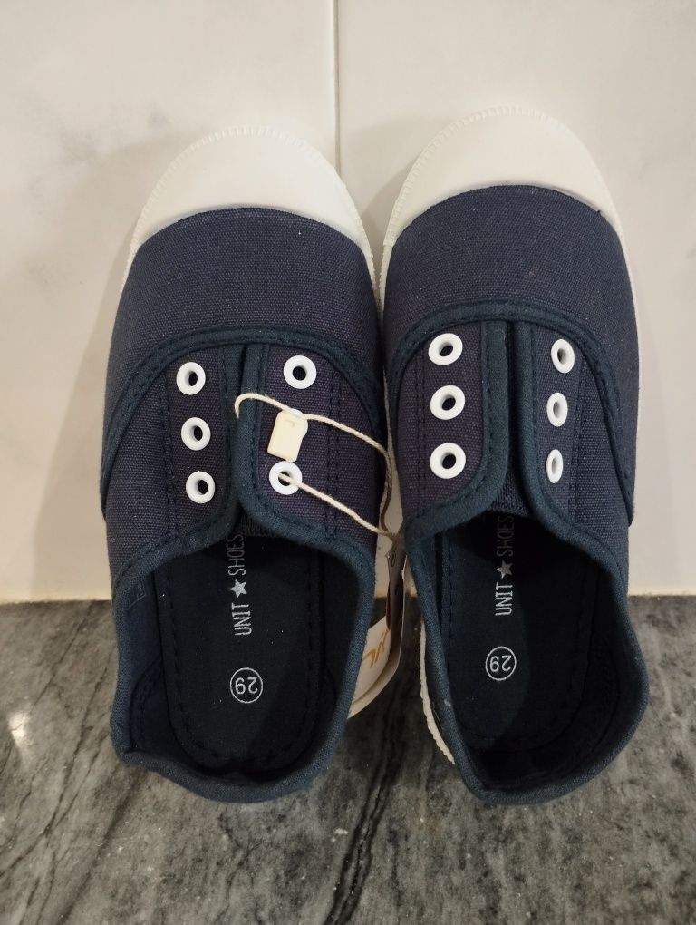 Sapatilhas Azul Marinho Novas da Unit Shoes