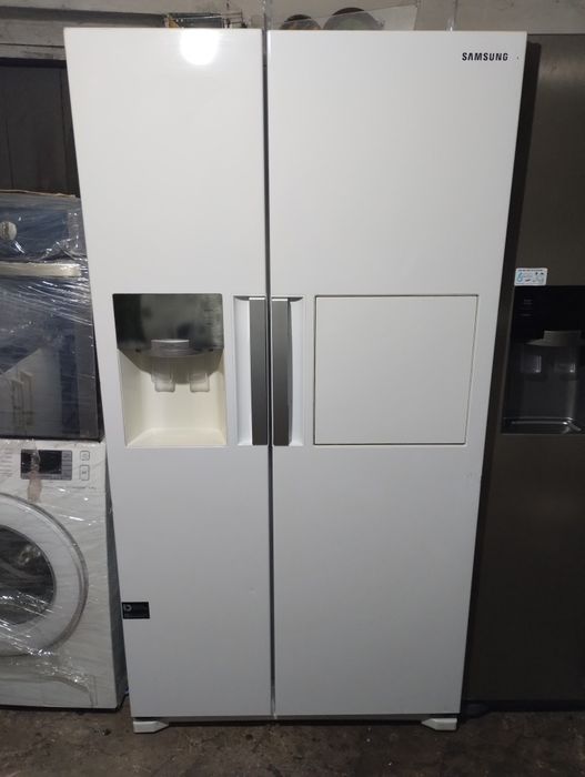 Дводверні холодильники