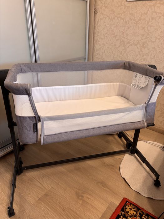 Приставне ліжко дитяче