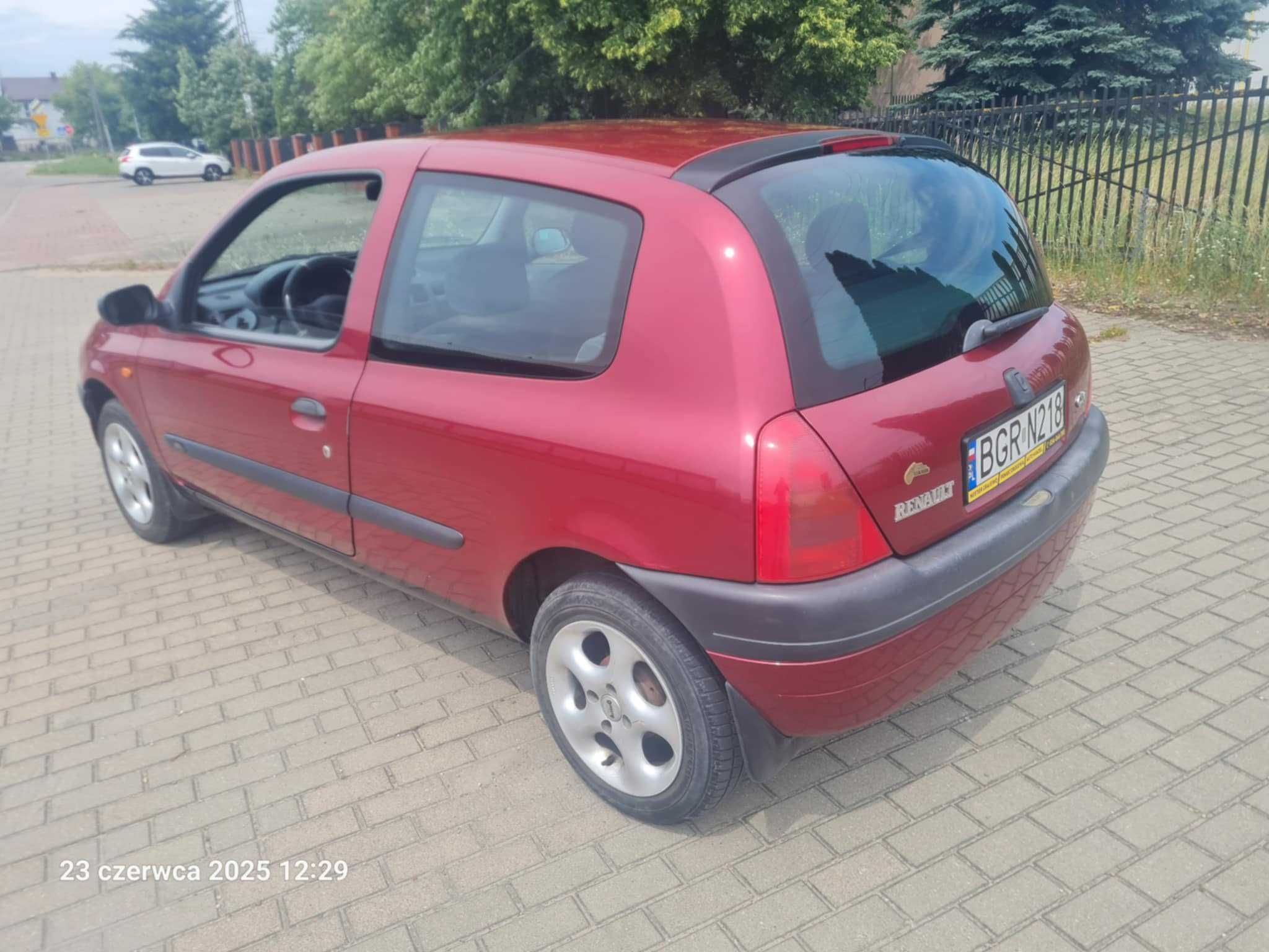 CLIO ładne z opłatami