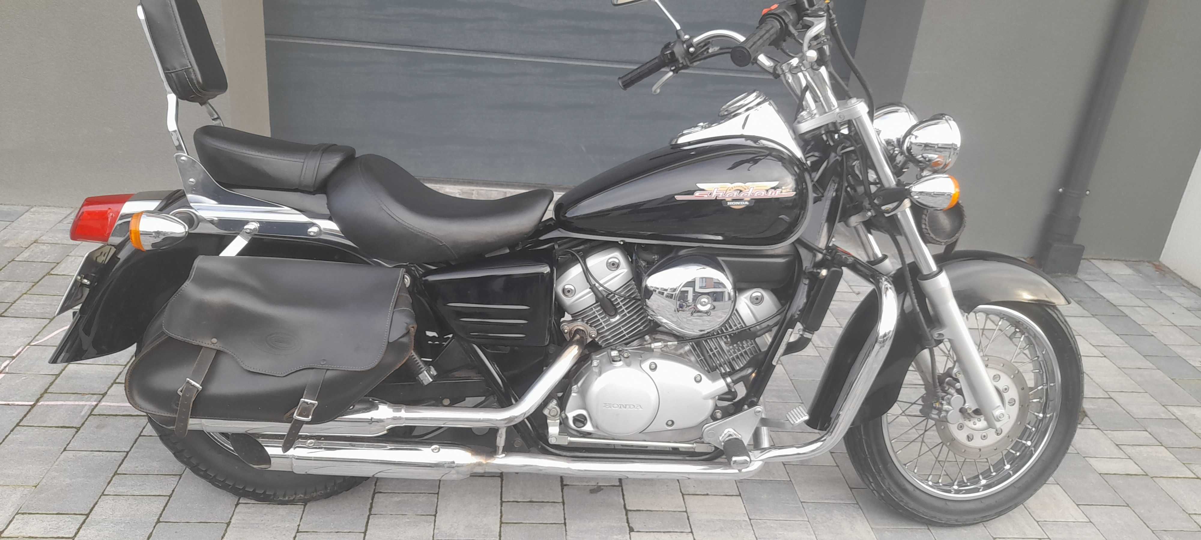 Honda Shadow 125 cm