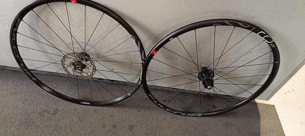 Rodas Fulcrum disco 700