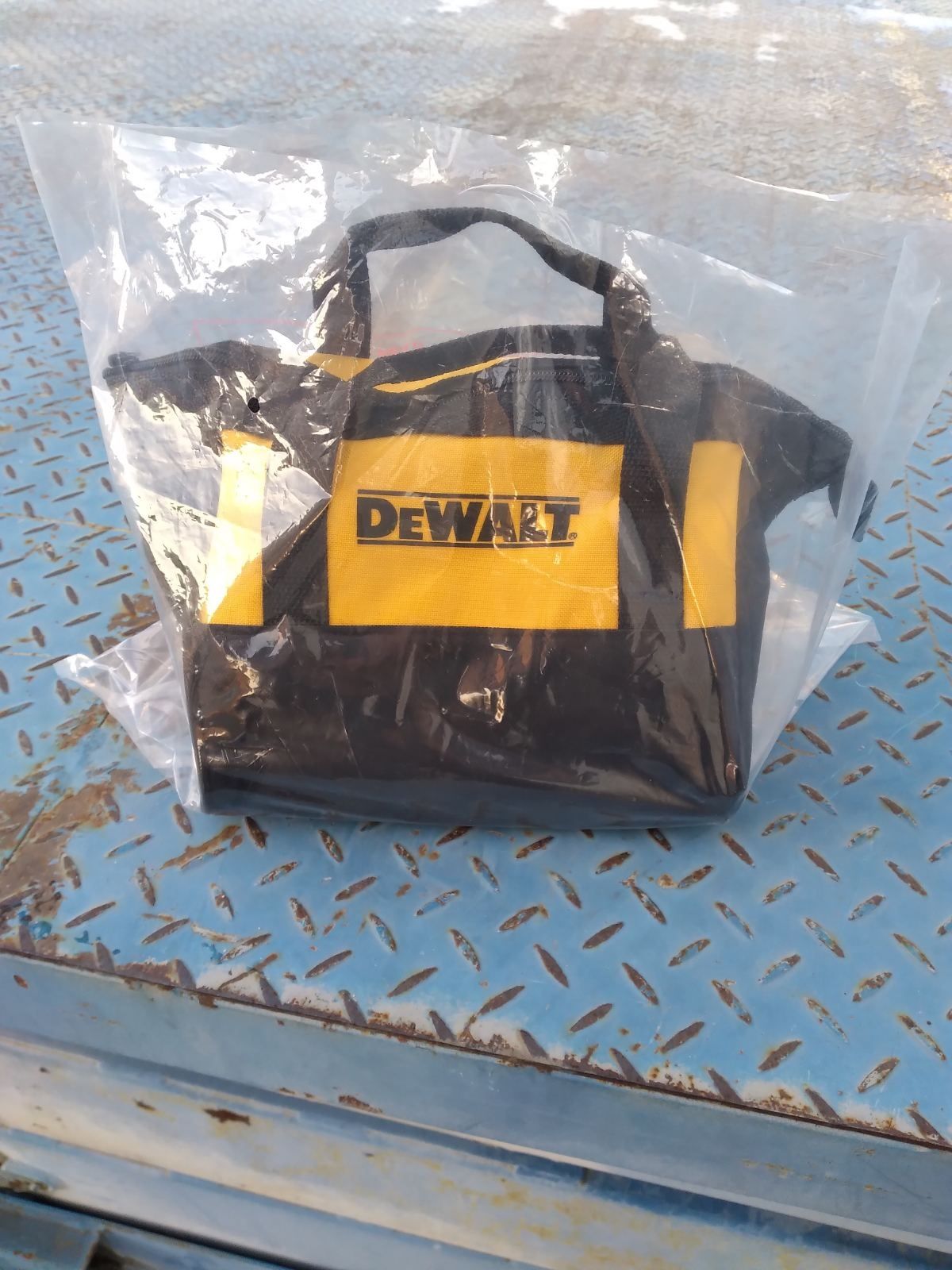 Імпакт Dewalt 12v