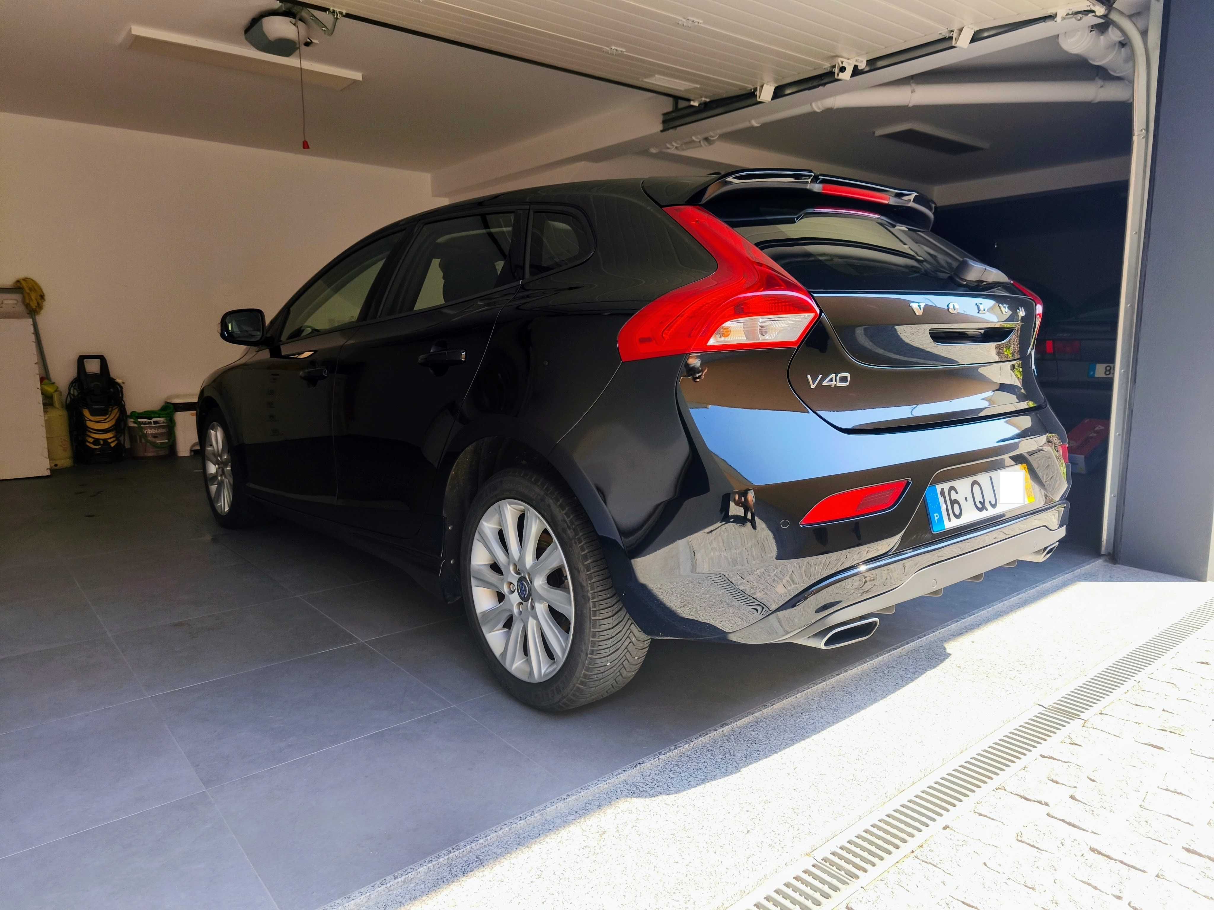 Volvo V40 2.0 D2