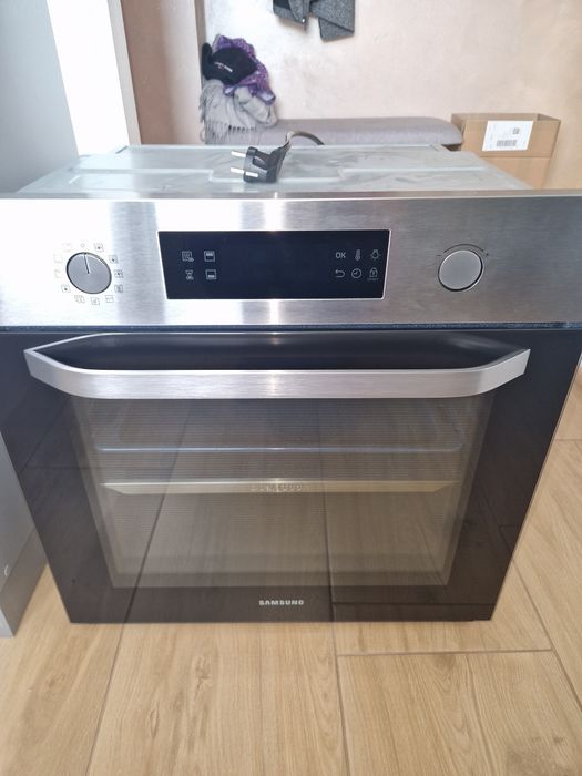 Piekarnik Samsung Dual Cook na cześci lub do naprawy