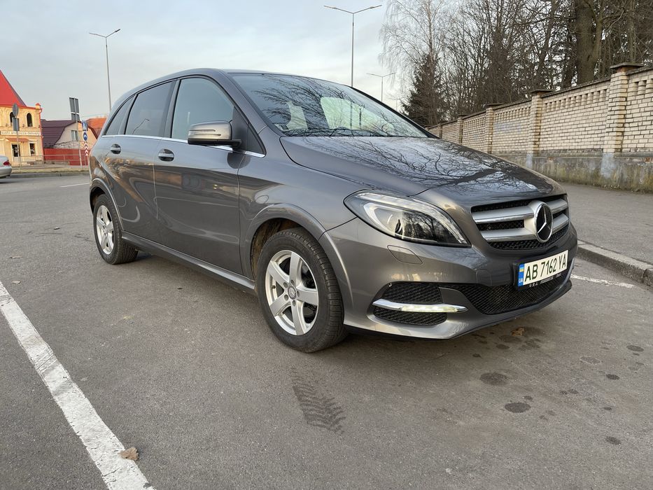 Електрокар Мерседес  В250е