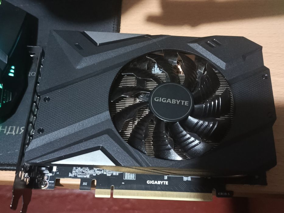 Видеокарта Gigabyte GeForce GTX 1650 4GB GDDR6 (OC)