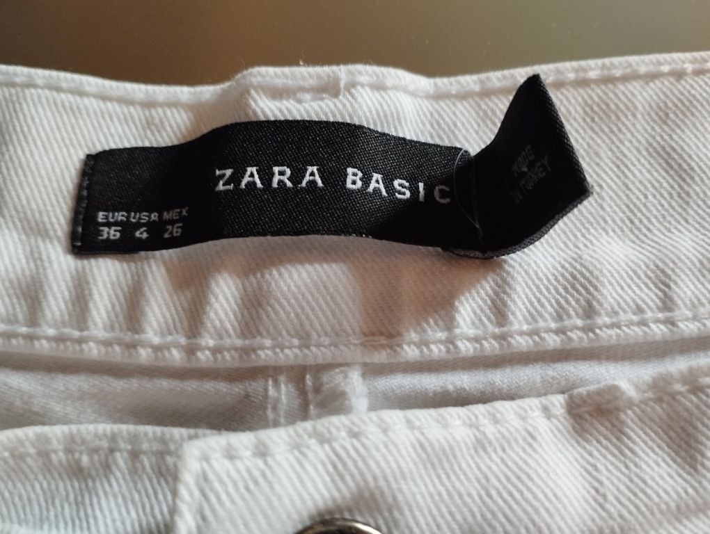 Calças brancas Zara, tamanho 36