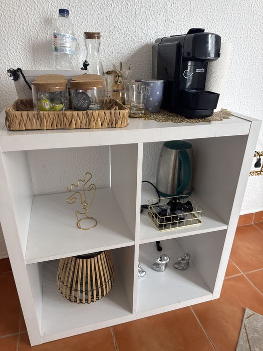 Movel apoio sem marcas de uso