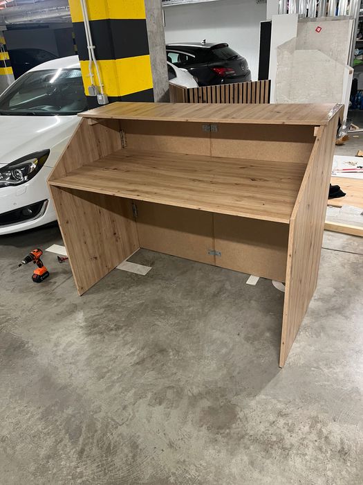 Bar mobilny, bar składany, stół dla barmana na wesele itp.