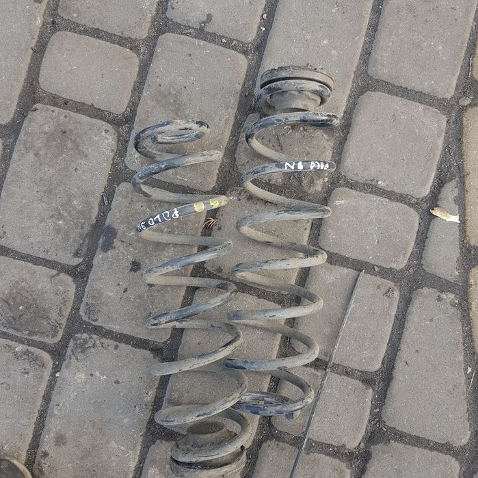 Sprężyny tylne vw polo 9n komplet