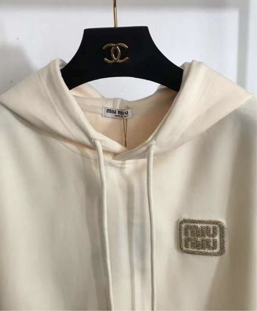 Костюм з шортами miu